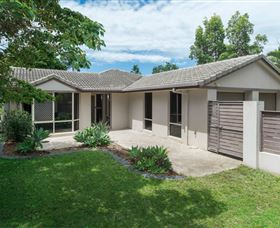 At Theme Park Central Holiday House - Sunshine Coast Guide 0