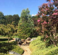 Lennox Gardens - Sunshine Coast Guide