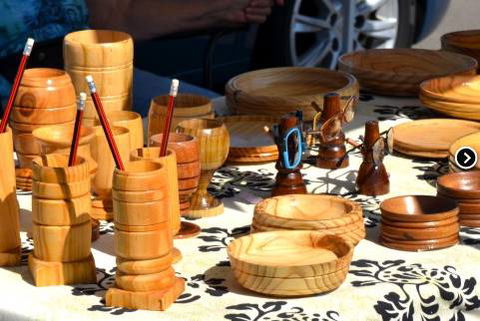 Warrawong Markets - Sunshine Coast Guide 1