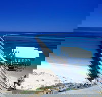 Full-Day Busselton Jetty Train Ride  Dophin Discovery - Sunshine Coast Guide