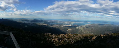 Small-group DayTour From Hobart: Hastings Caves, Huon Valley And Tahune AirWalk - Sunshine Coast Guide 2