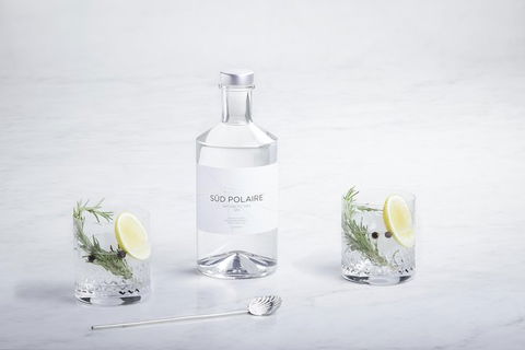Tasmania\'s Sud Polaire Gin Experience - Sunshine Coast Guide 2