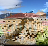 2-Hour Small-Group Walking Tour of Hobart - Sunshine Coast Guide