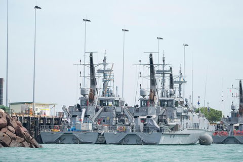 Darwin Harbour Bombing Of Darwin Cruise - Sunshine Coast Guide 7