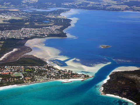 Emu Point - Sunshine Coast Guide 2