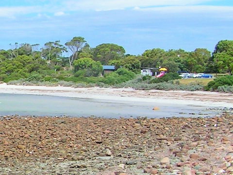 Emu Bay Playground - Sunshine Coast Guide 0
