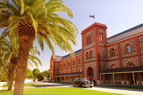 Chateau Tanunda - Sunshine Coast Guide 2