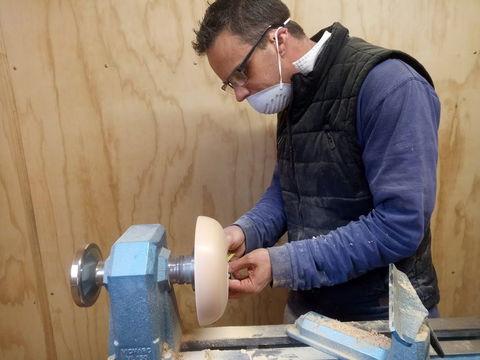 Make A Bowl Woodturning - Sunshine Coast Guide 1