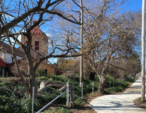 Mulwaree River Walkway - Sunshine Coast Guide 1