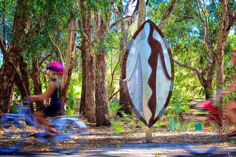 Wagirra Trail And Yindyamarra Sculpture Walk - Sunshine Coast Guide 0