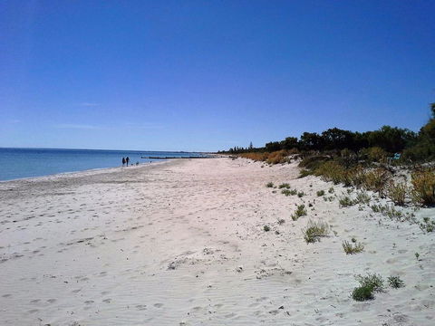 Busselton Beachfront - Sunshine Coast Guide 0
