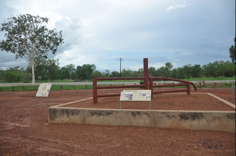 Durack Memorial - Sunshine Coast Guide 0