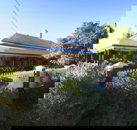 Hoover House - Sunshine Coast Guide