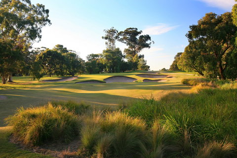 Huntingdale Golf Club - Sunshine Coast Guide 1