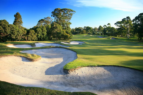 Huntingdale Golf Club - Sunshine Coast Guide 2