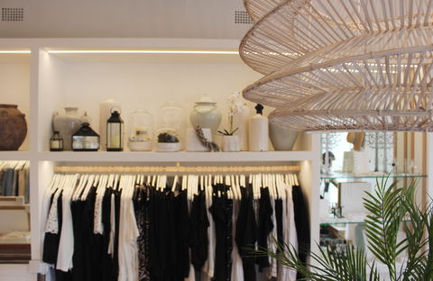 The White Place - Sunshine Coast Guide 2