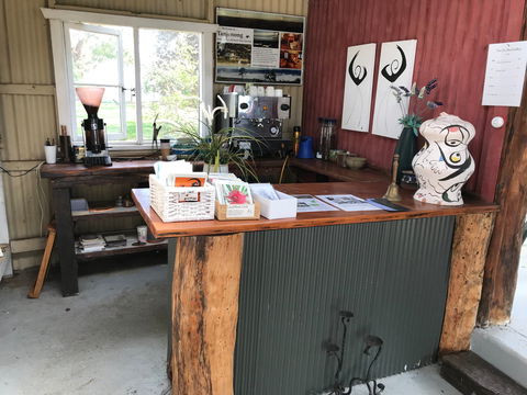 Tin Shed Gallery - Sunshine Coast Guide 1