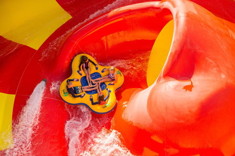 Raging Waters Sydney - Sunshine Coast Guide 0