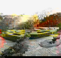 Cloudehill Gardens - Sunshine Coast Guide