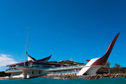 Hamilton Island Yacht Club - Sunshine Coast Guide 2