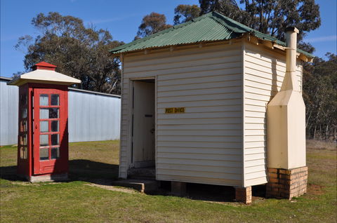 Pioneer Women's Hut Museum - Sunshine Coast Guide 1