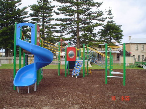 Susan Wilson Memorial Playground - Sunshine Coast Guide 2