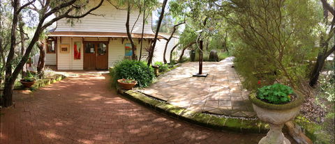 Yallingup Galleries - Sunshine Coast Guide 0