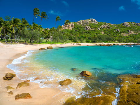 Bowen's Murray's Bay - Sunshine Coast Guide 0