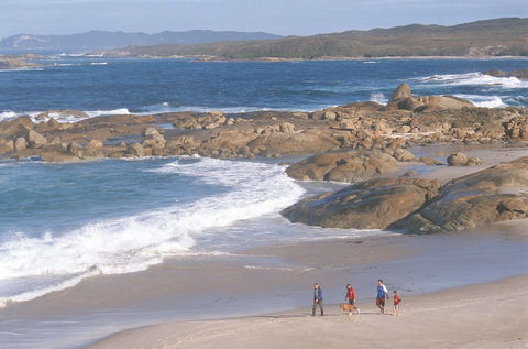 Lights Beach - Sunshine Coast Guide 0