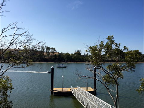 Riverside Parklands And Playground - Sunshine Coast Guide 0