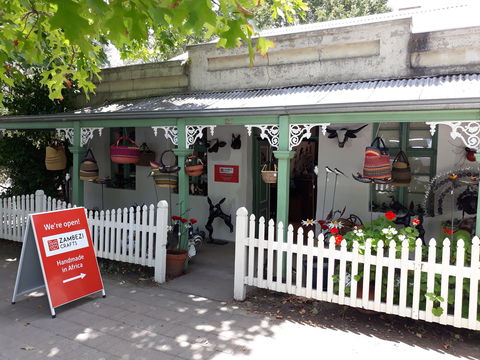 Zambezi Crafts - Sunshine Coast Guide 0