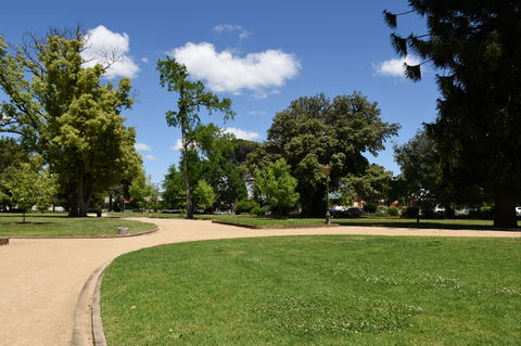 Collins Park - Sunshine Coast Guide 1