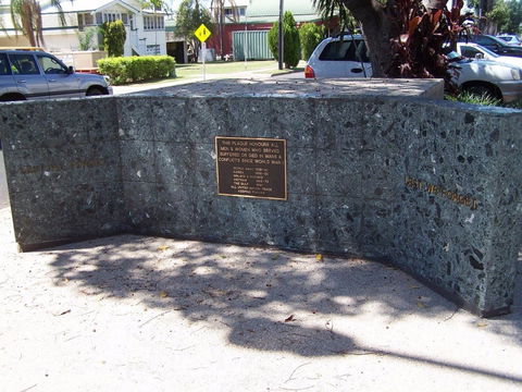 Emerald War Memorial - Sunshine Coast Guide 1