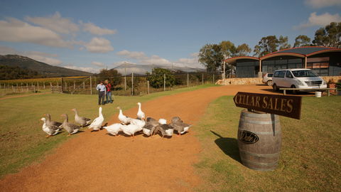 Flavours Of The Porongurup Range Trail - Sunshine Coast Guide 2