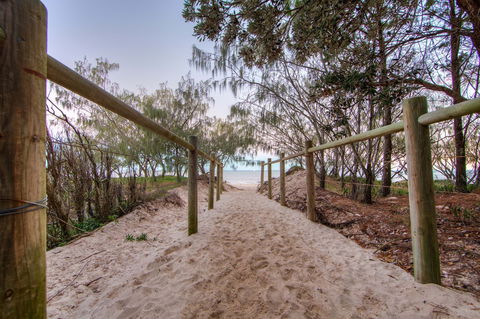 Red Beach - Sunshine Coast Guide 1