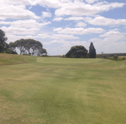 Swan Reach Golf Club Incorporated - Sunshine Coast Guide 0