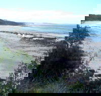 Monument Beach Picnic Area - Sunshine Coast Guide