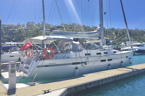 Sailing Curlew Escape On Moreton Bay - Sunshine Coast Guide 8