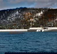 Bareboat Hire - Cattitude 7 nights - Sunshine Coast Guide