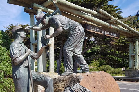 Private Weekend Escape - 2 Day Great Ocean Road Tour - Sunshine Coast Guide 0