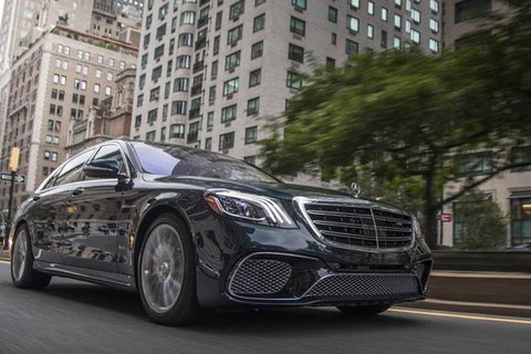 Luxury Chauffeur Car Melbourne Airport To CBD (Sedan) - Sunshine Coast Guide 3
