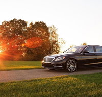 Mercedes S-Class Car Melbourne Airport To CBD - Sunshine Coast Guide