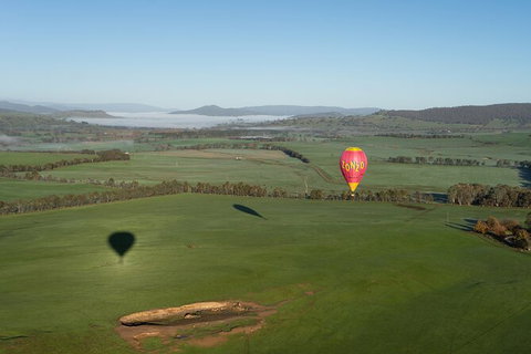Private Sunrise Balloon Flight Over Mansfield - Sunshine Coast Guide 5
