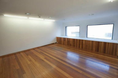 Raglan Street Gallery - Sunshine Coast Guide 0
