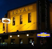 Royal Hotel - Sunshine Coast Guide