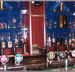 Lucky Australian Tavern - Sunshine Coast Guide