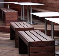 Crossroads Hotel - Sunshine Coast Guide