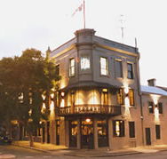 Australian Youth Hotel - Sunshine Coast Guide