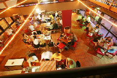 Hillside Hotel - Sunshine Coast Guide 2