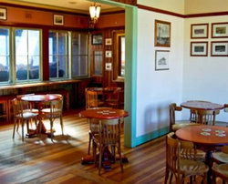 O'Donoghue's Irish Pub - Sunshine Coast Guide 2